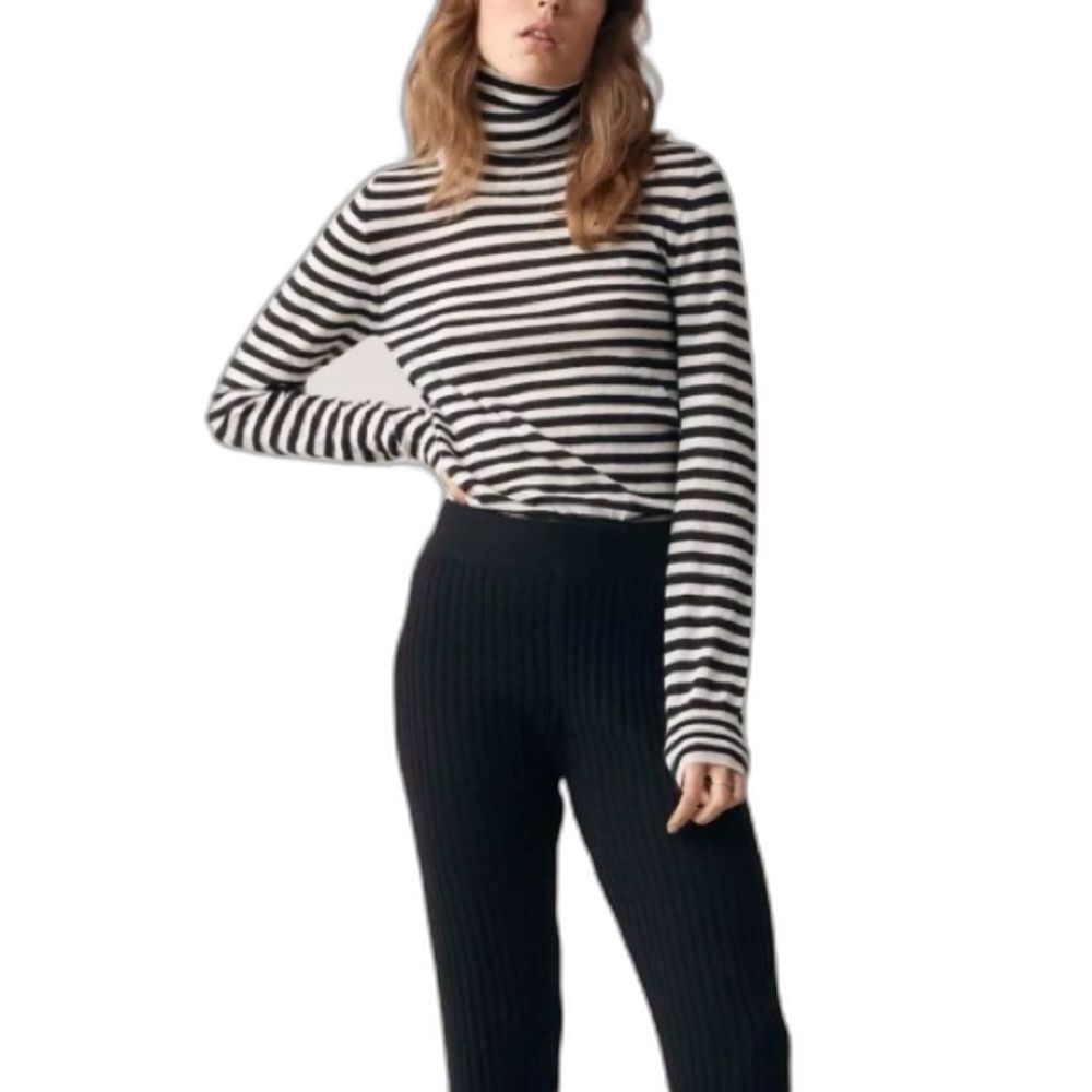 Zara Women's Black Gray Striped Fluffy Knit LS Turtleneck Sweater Size S